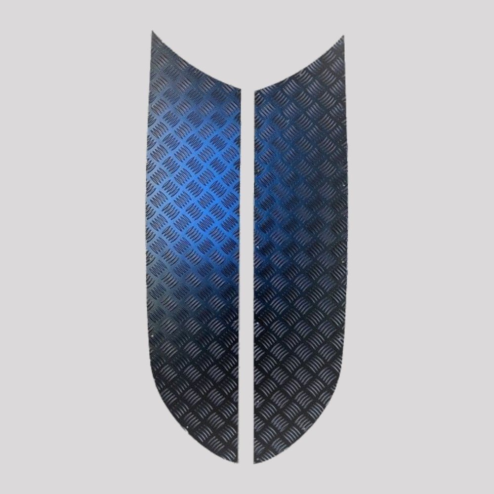 Discovery 3 & 4 Chequer Plate Bonnet Sides – Black powder coated – DDS Metals