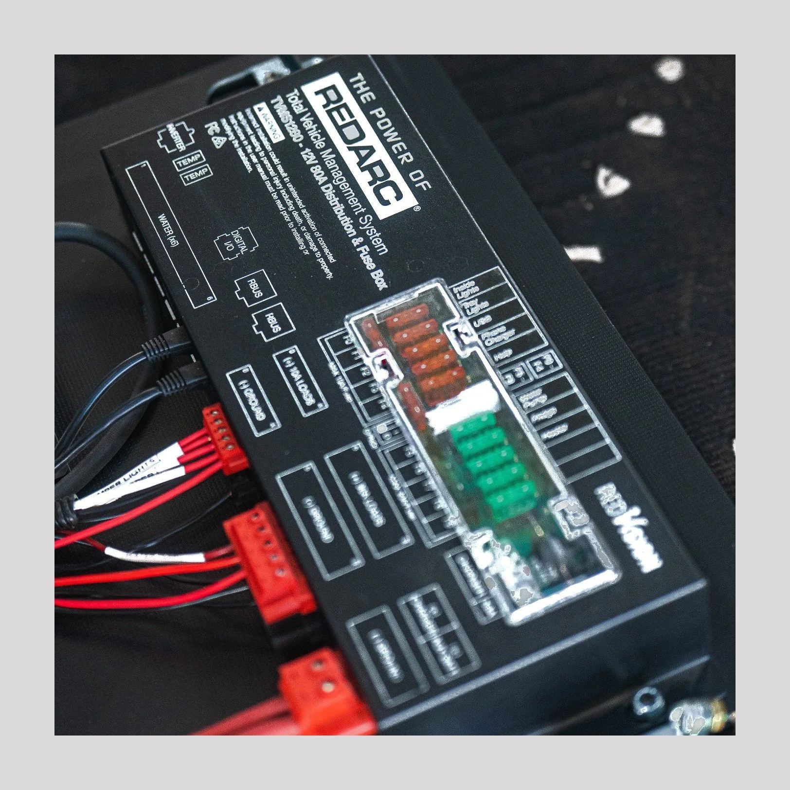 REDARC RedVision Distribution Box – Manager30 Upgrade (TVMS1280-DBV2-UK) (photo 4 of 4)