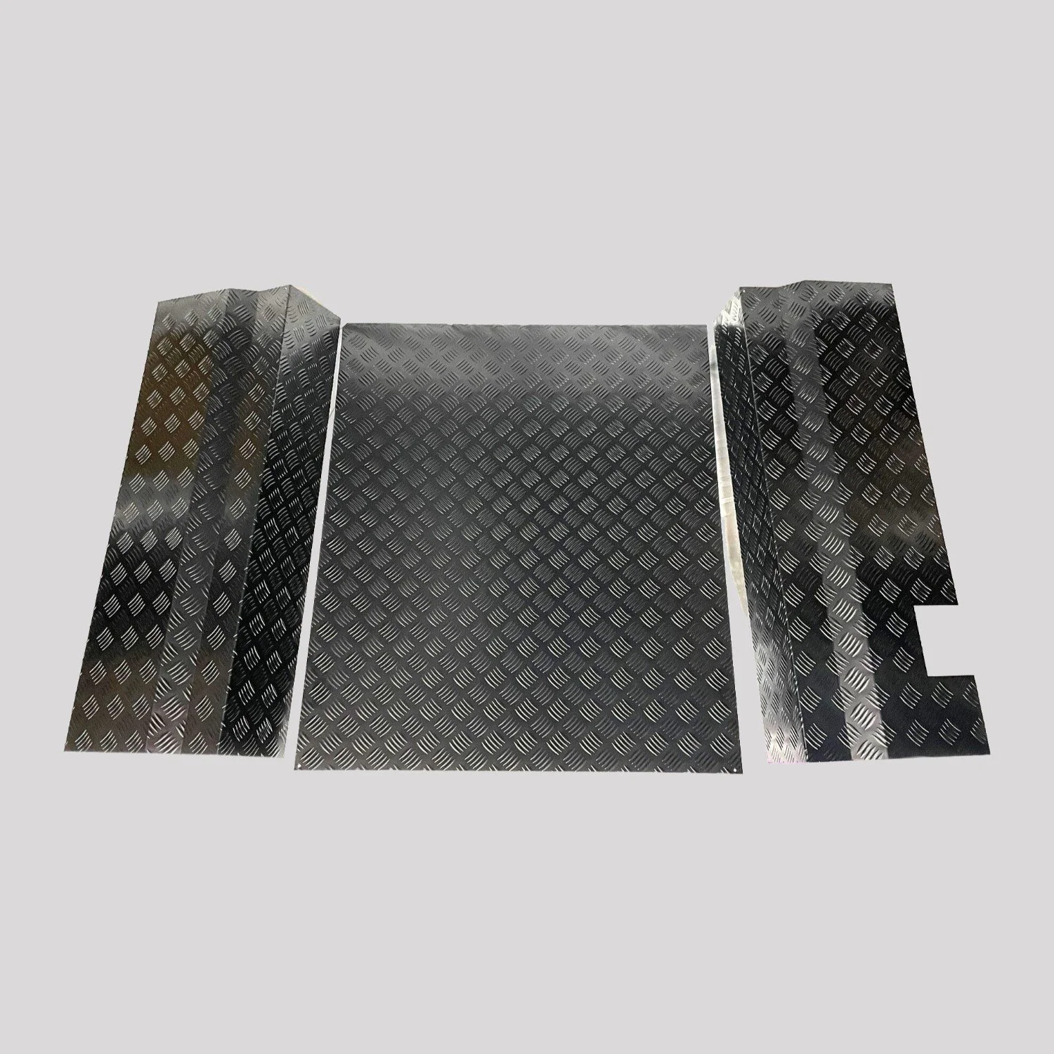 Defender 110 Puma Chequer Plate Load Area – Black powder coated – DDS Metals