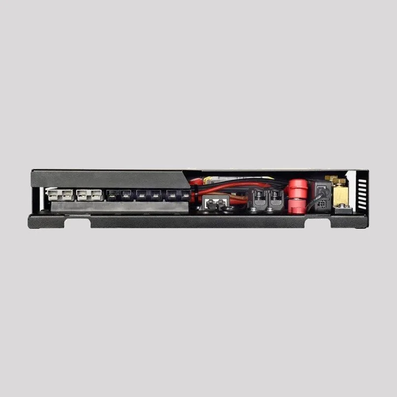 REDARC 12V 50A BCDC Alpha NOMAD with Fuse Block ICMS (ICMS-016-002) (photo 5 of 5)