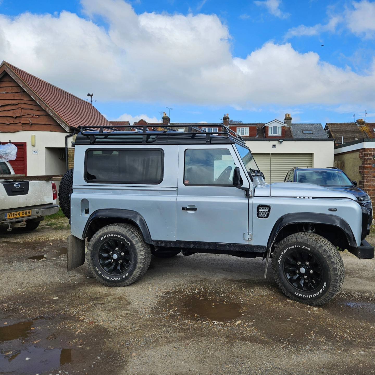 MCB 4x4 Defender 90 Flat Roof Rack – handmade steel roof rack for the Land Rover Defender 90 (photo 4 of 14)