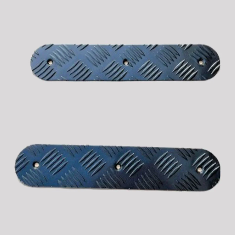 Defender Front Bumper Chequer Plate with Countersunk Stainless Fittings – Black powder coated – DDS Metals