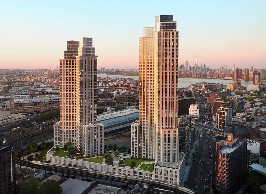5PointzLIC luxury condominiums, 2022.
Accessed through: https://www.5pointzlic.com/