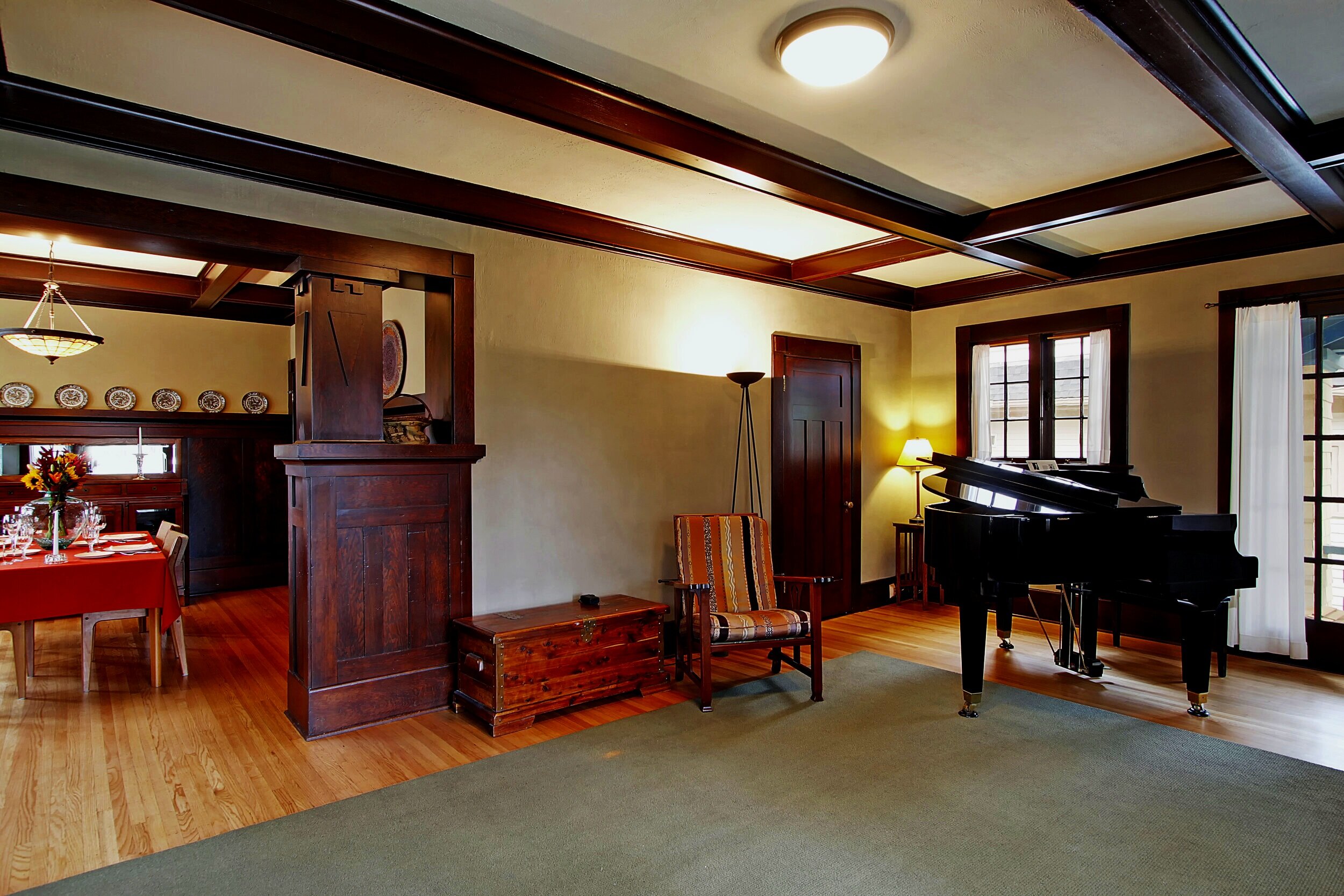 Mount+Baker+Piano+Room.jpg