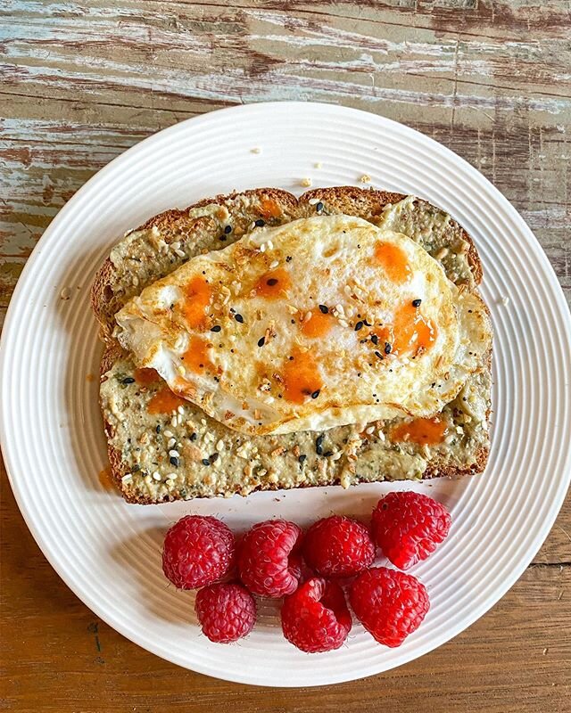 Quarantine breakfast vibes. This is a super easy creation that can be enjoyed as breakfast or a midday snack. Plus, it contains all three macronutrients along with lots of vitamins and minerals to power you through a full day! 
1. Whole wheat toast
2