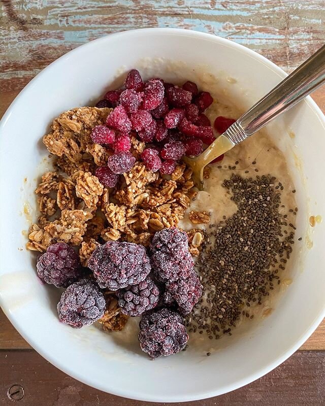 Decided to spice up my typical breakfast after a nice morning sweat session in the basement! I decided to make some good ol oatmeal with all the fixins. There are so many delicious ways to eat your oatmeal but here is my morning recipe: &bull;Rolled 