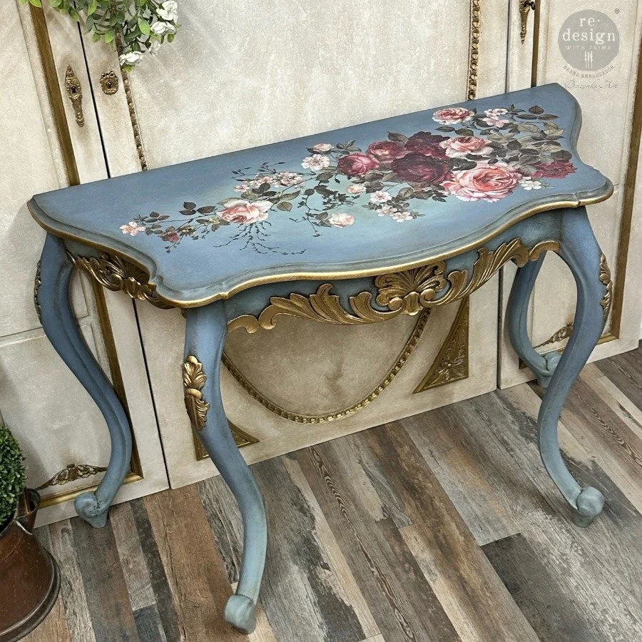 Scarlet Embrace Flat 5.jpg