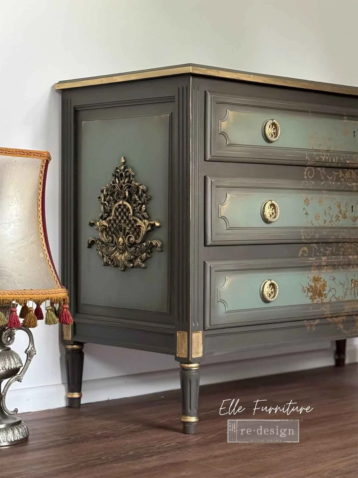 Baroque Elegance Decor Poly 2.jpg