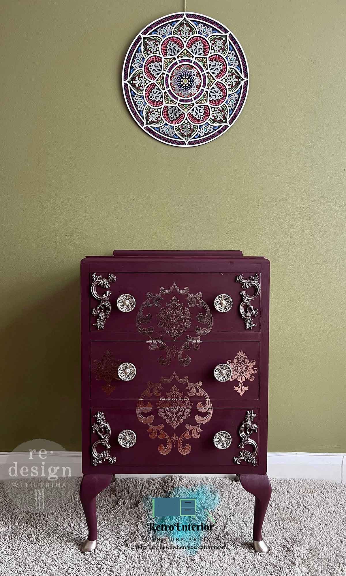 SILVER HOUSE OF DAMASK FURNITURE SAMPLE