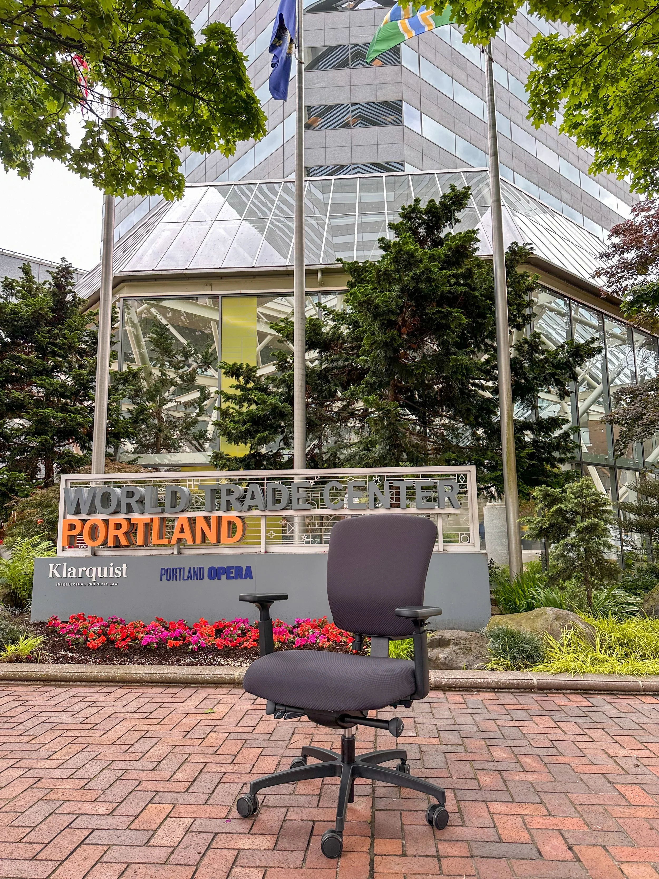 Via Seating&rsquo;s Brisbane and Onda making their way around the PNW 🌞