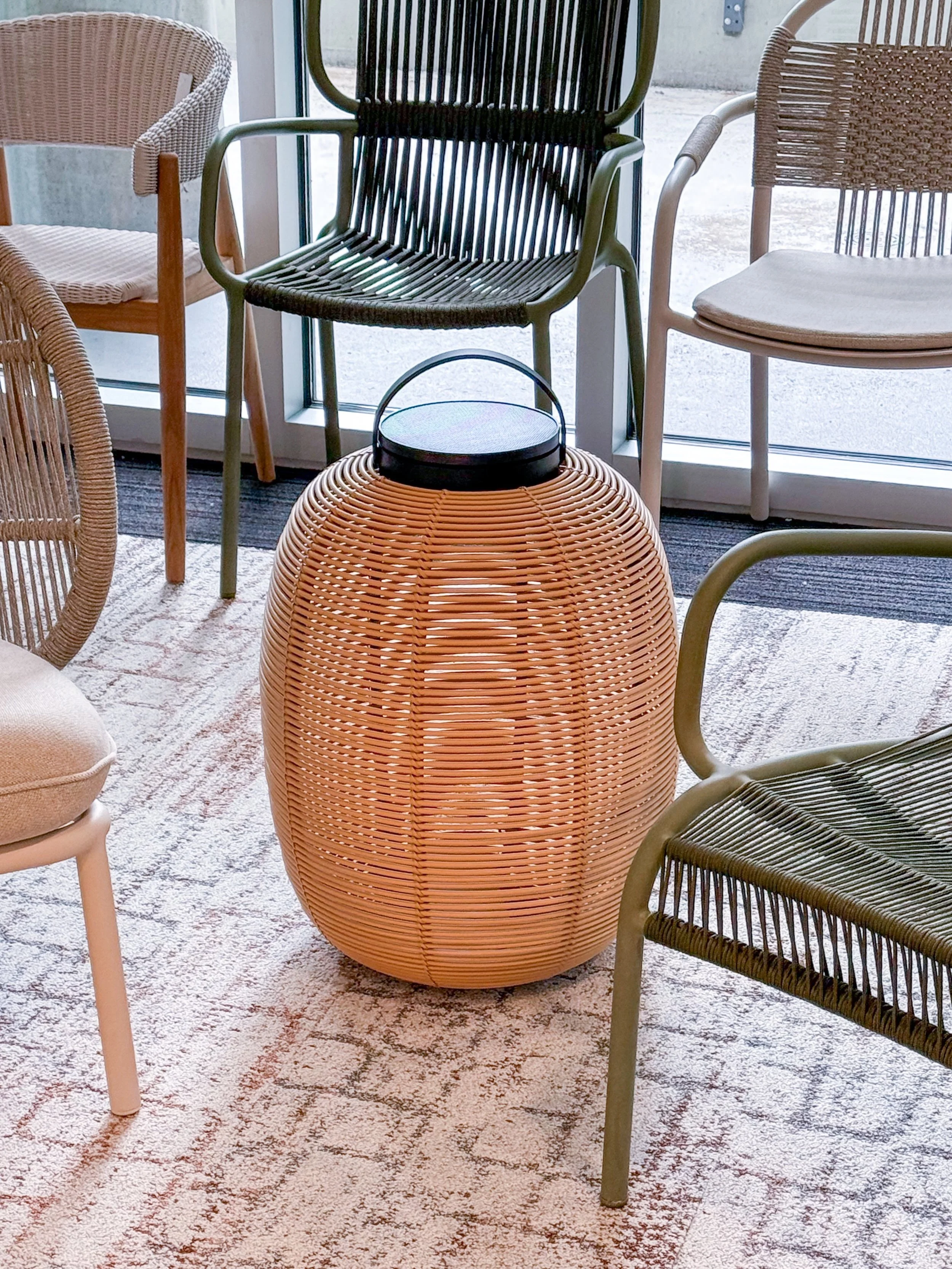 Vincent Sheppard (partnered with Bentley!) vignette making an appearance at JPC Architects this month 🌞