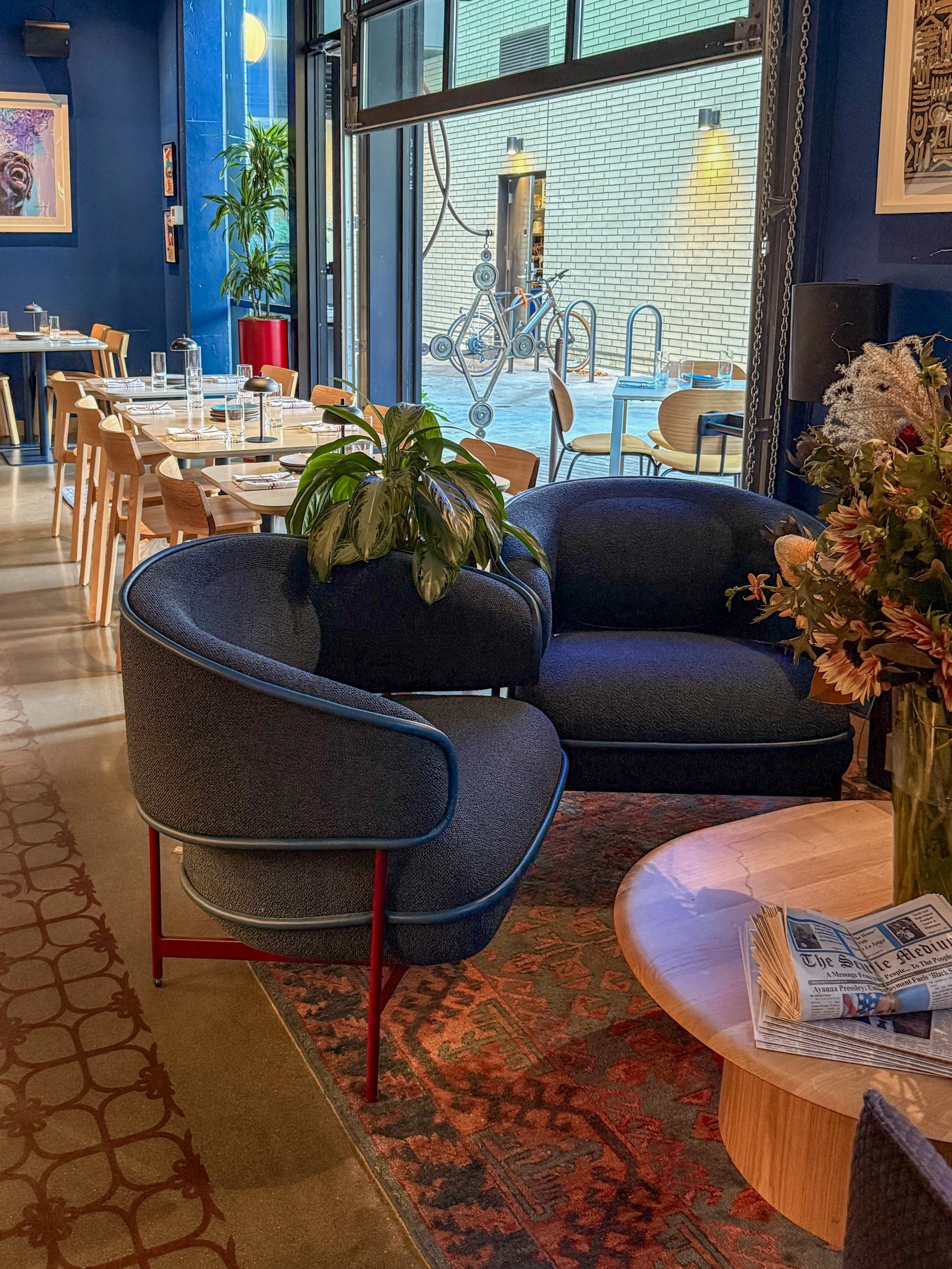 We got to host dinner at one of our favorite restaurants in Seattle! Marjorie&rsquo;s hospitality and their hush puppies are unbeatable! Sitting in Hightower&rsquo;s Hari at Kona Tables with Proto and Flote in the lounge was pretty fabulous too. 🤩 R