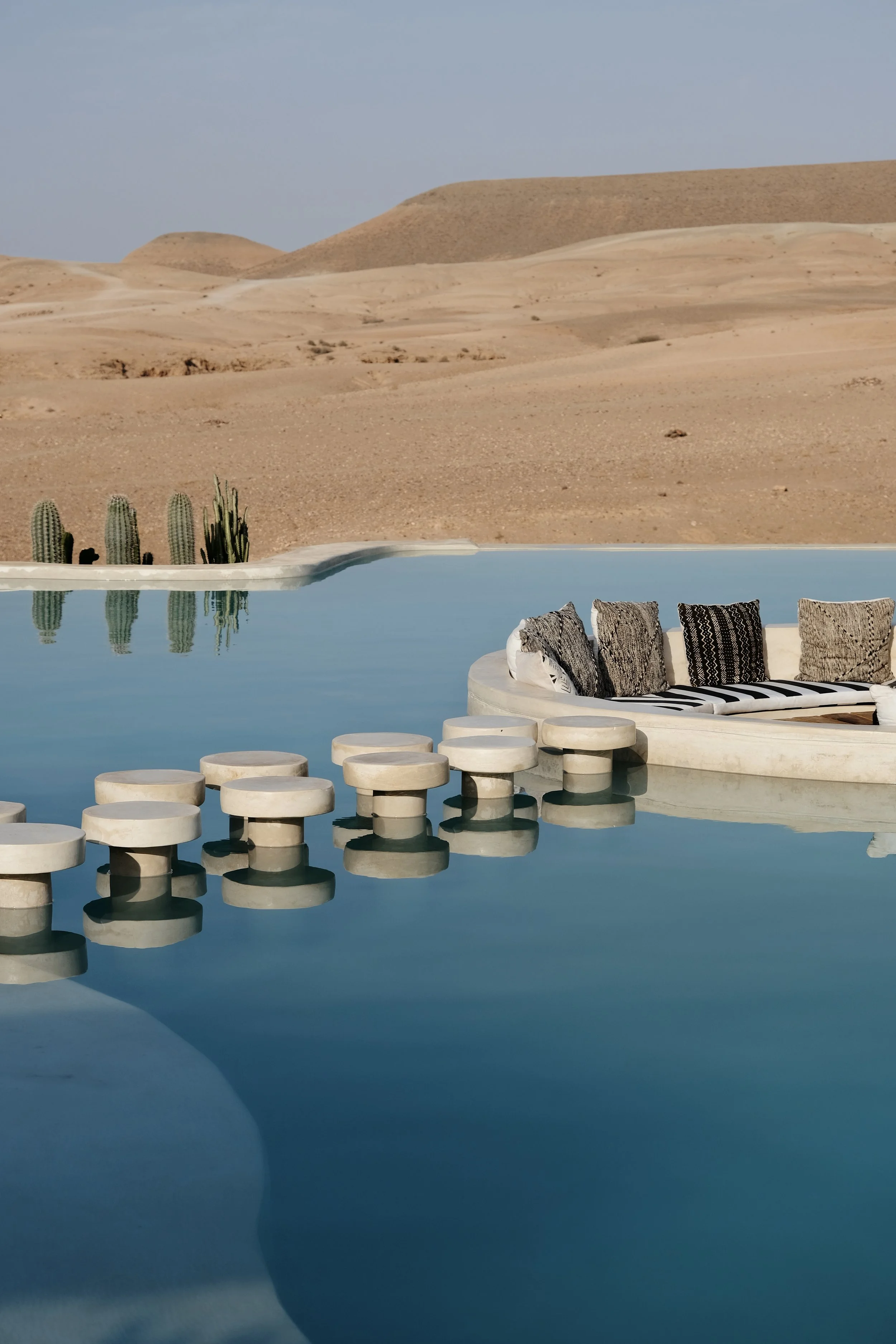 TheOasis_pool3.jpg
