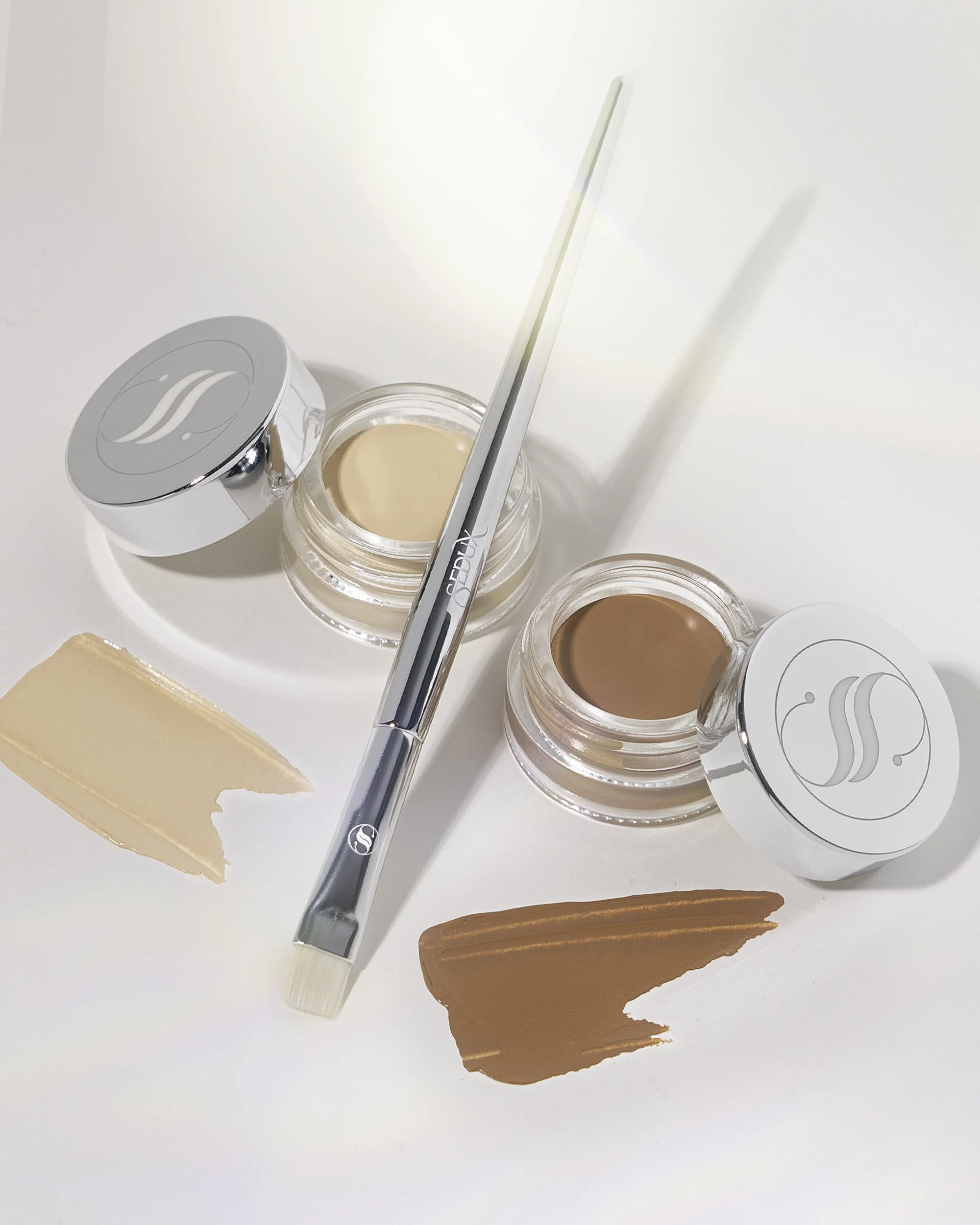 SeduxStudio_stills-concealers-brush.jpg