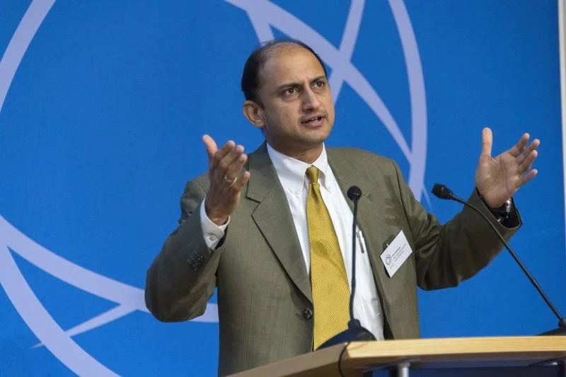 Viral V. Acharya