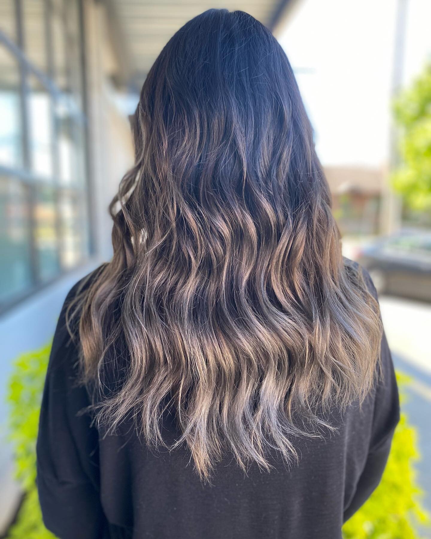 That little rain ☔️ drizzle this morning reminded me of this beautiful titanium color melt I did a few weeks back. I have been fairly quiet here as I&rsquo;m so busy behind the chair right now. But here is your reminder that weeknights and Saturdays 