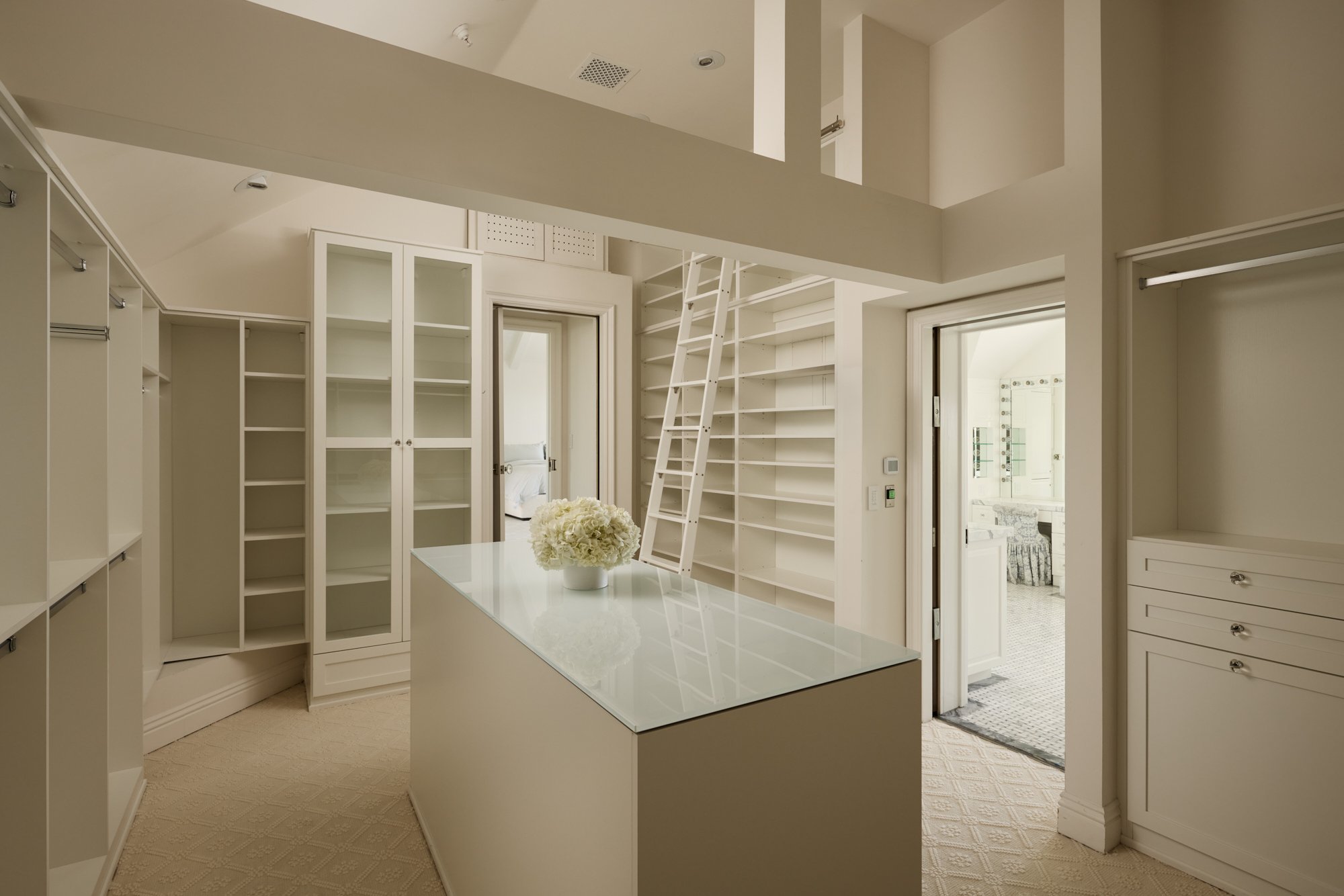 20 541PaseoMiramar_32.jpg