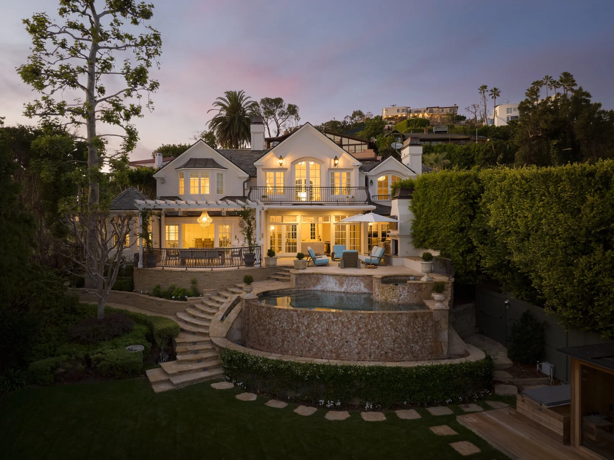 30 541PaseoMiramar_51.jpg