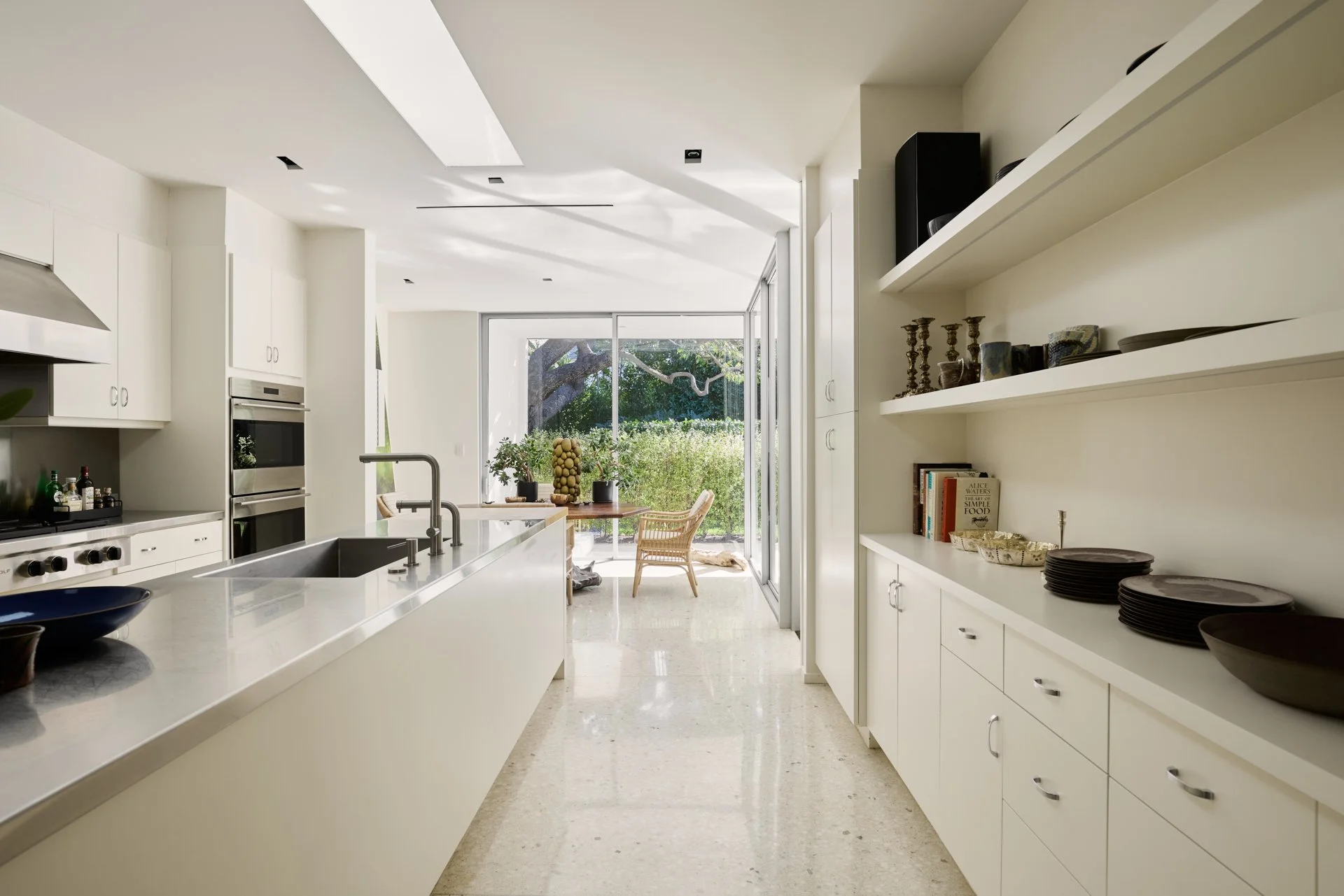 16 1141AngeloDr_11.jpg