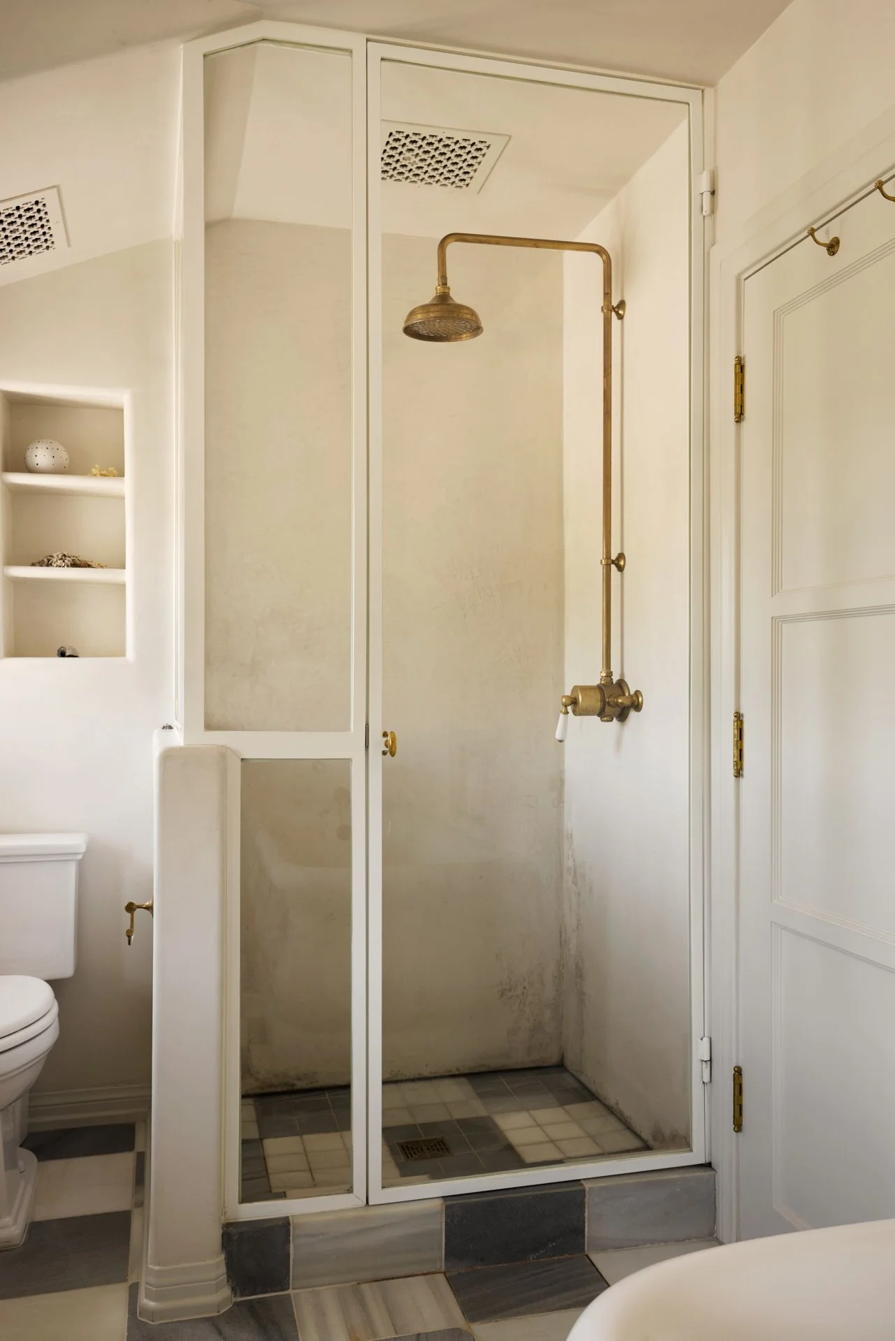 22 239WestChannelRd_38.jpg