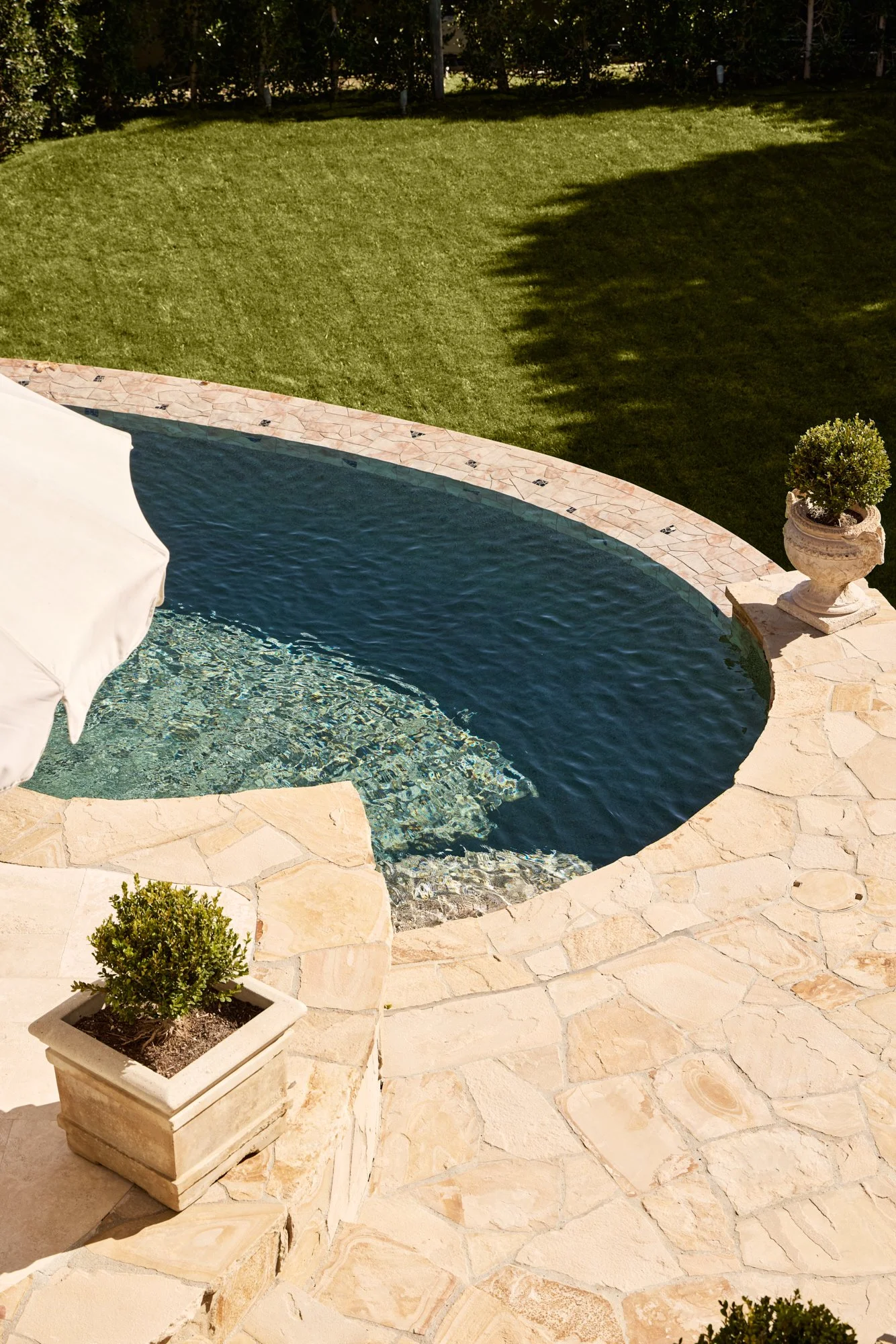 22 541PaseoMiramar_19.jpg