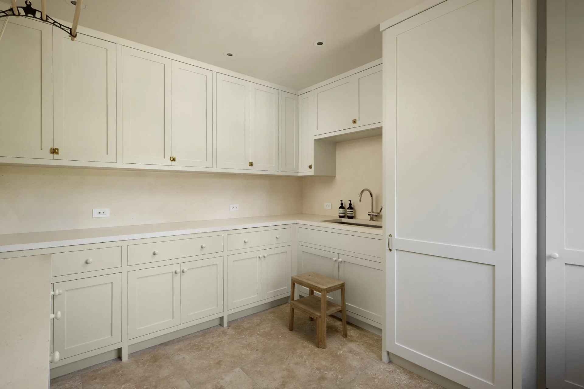 31 239WestChannelRd_48.jpg