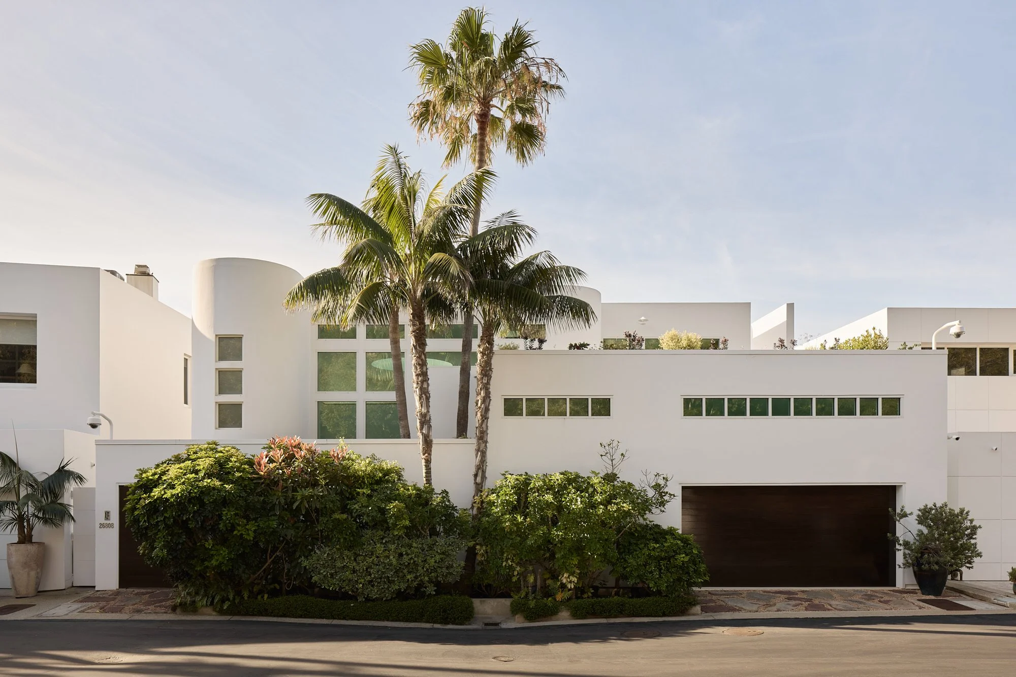 1 26808MalibuCoveColony_01.jpg