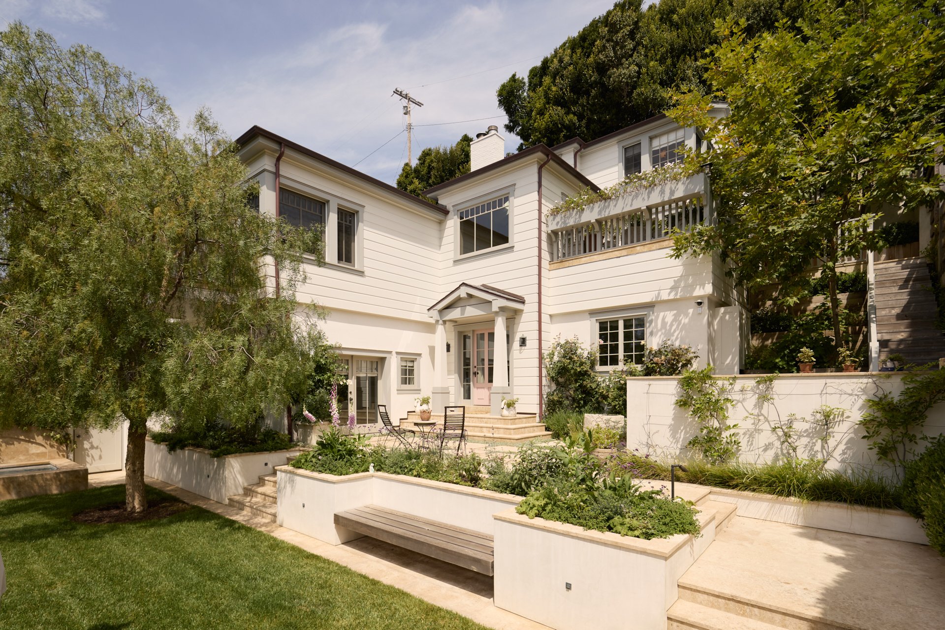 2 239WestChannelRd_01.jpg