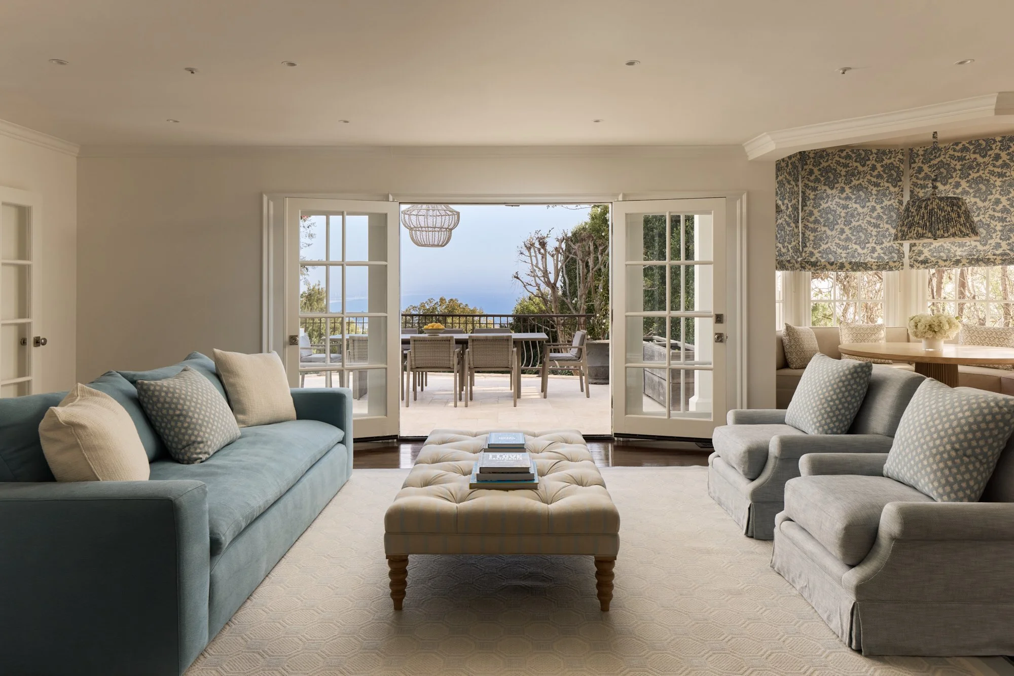 12 541PaseoMiramar_29.jpg