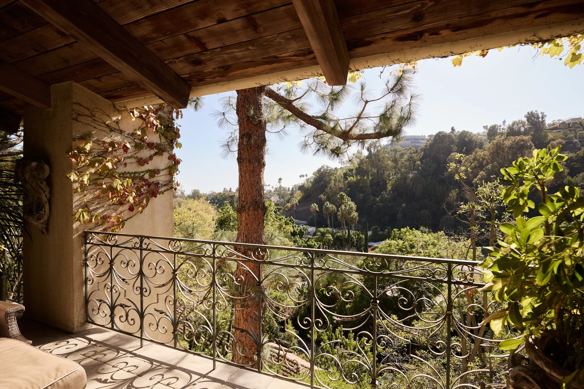 15 1372BenedictCanyonDr_21.jpg