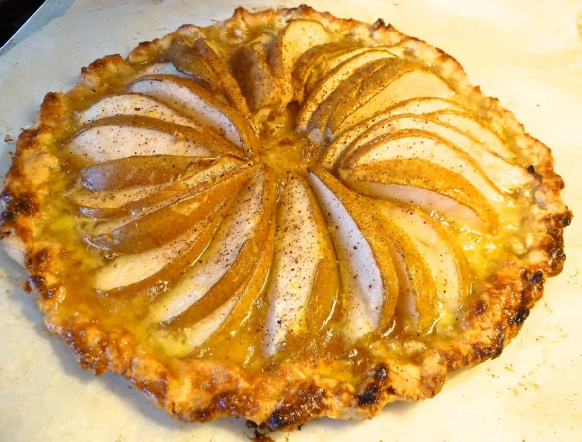 Donna's Day: Rustic Pear Galette