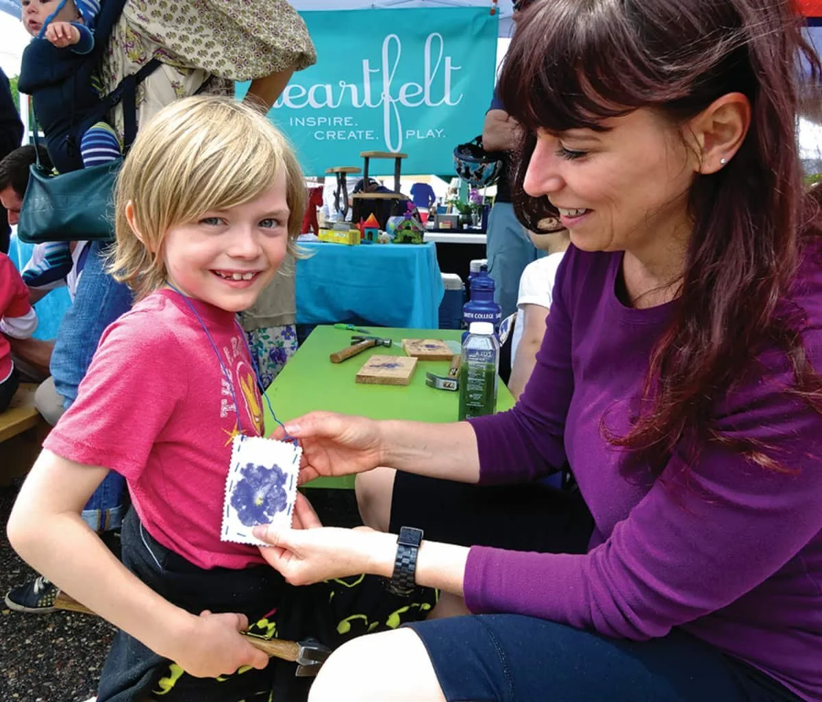 Donna's Day: Pounded Pansy Pouches