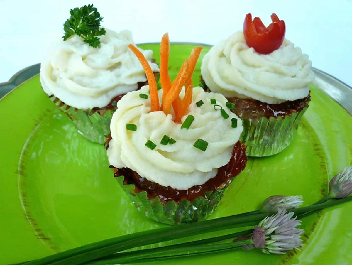 Donna's Day: Meatloaf cupcakes