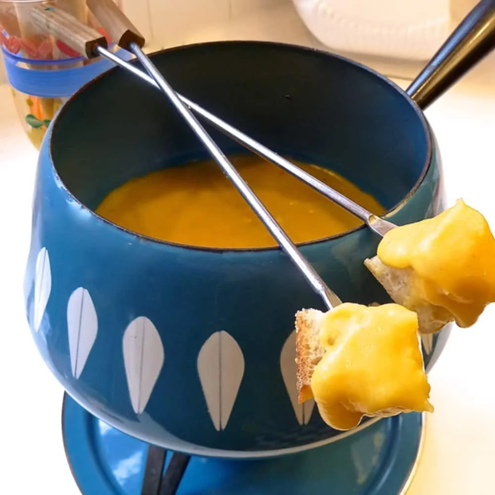 Donna's Day: Cheese Fondue