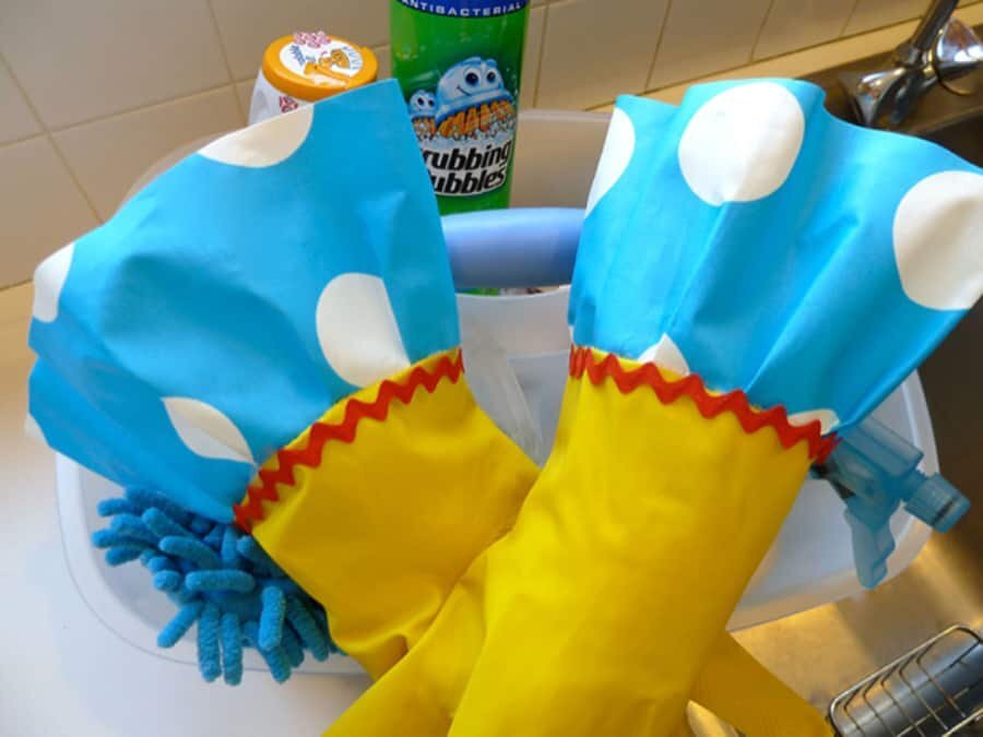 Donna's Day: Glam Cleaning Gloves