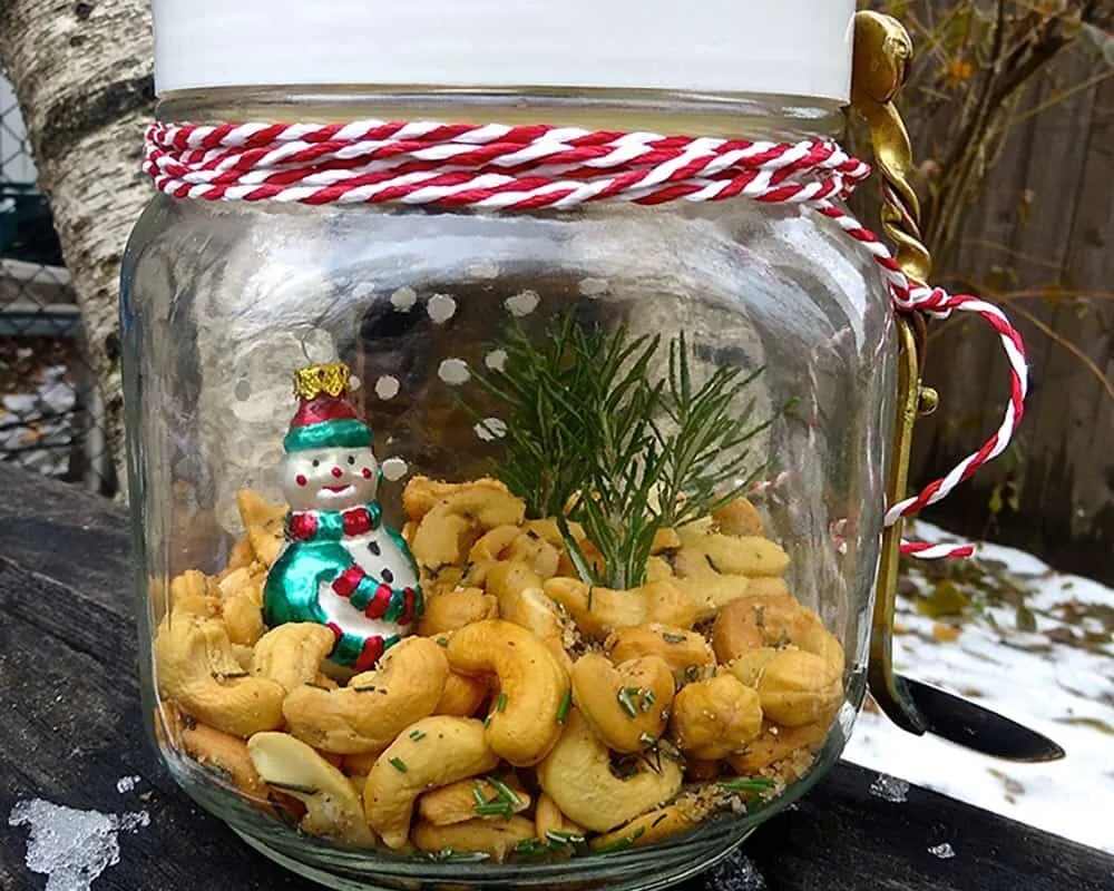 Donna's Day: Rosemary Cashews