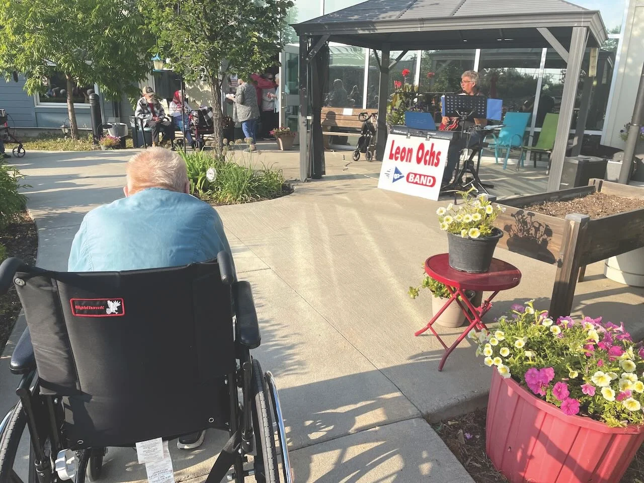 Leon Ochs’ music brought back fond memories