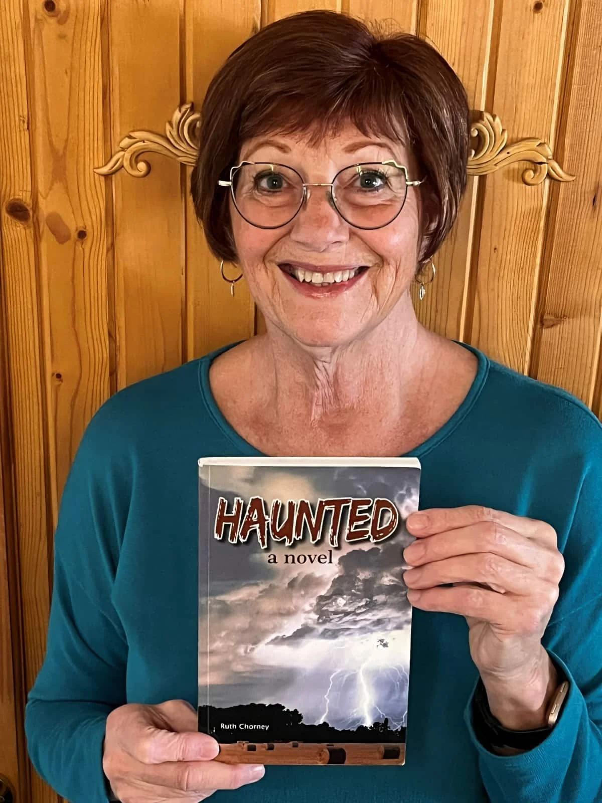 Write Out Loud welcomes Saskatchewan mystery writer, Ruth Chorney
