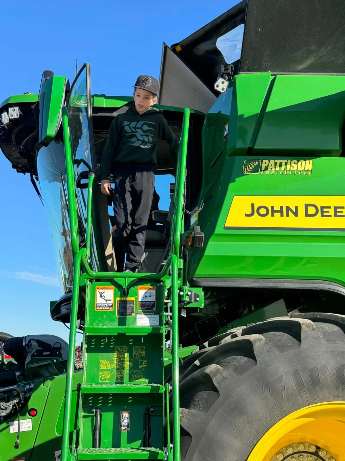Kindersley and Eston students attend PWGP Harvest Day