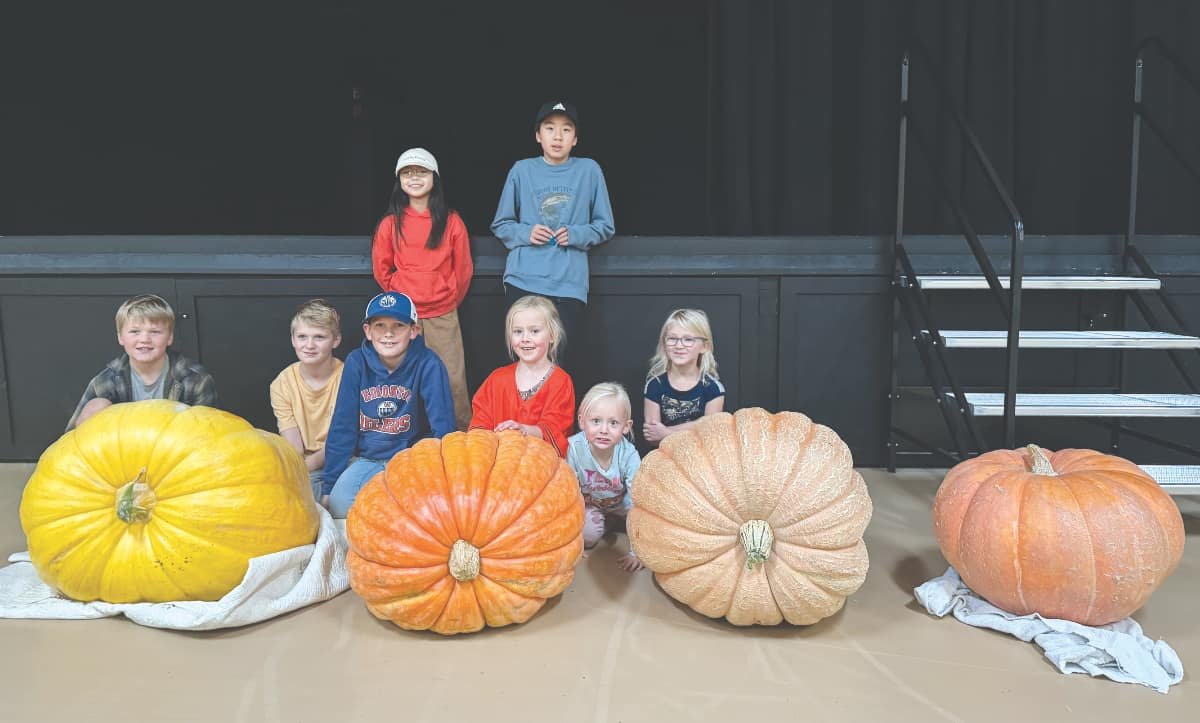 Pumpkin Growers group is helping their community grow