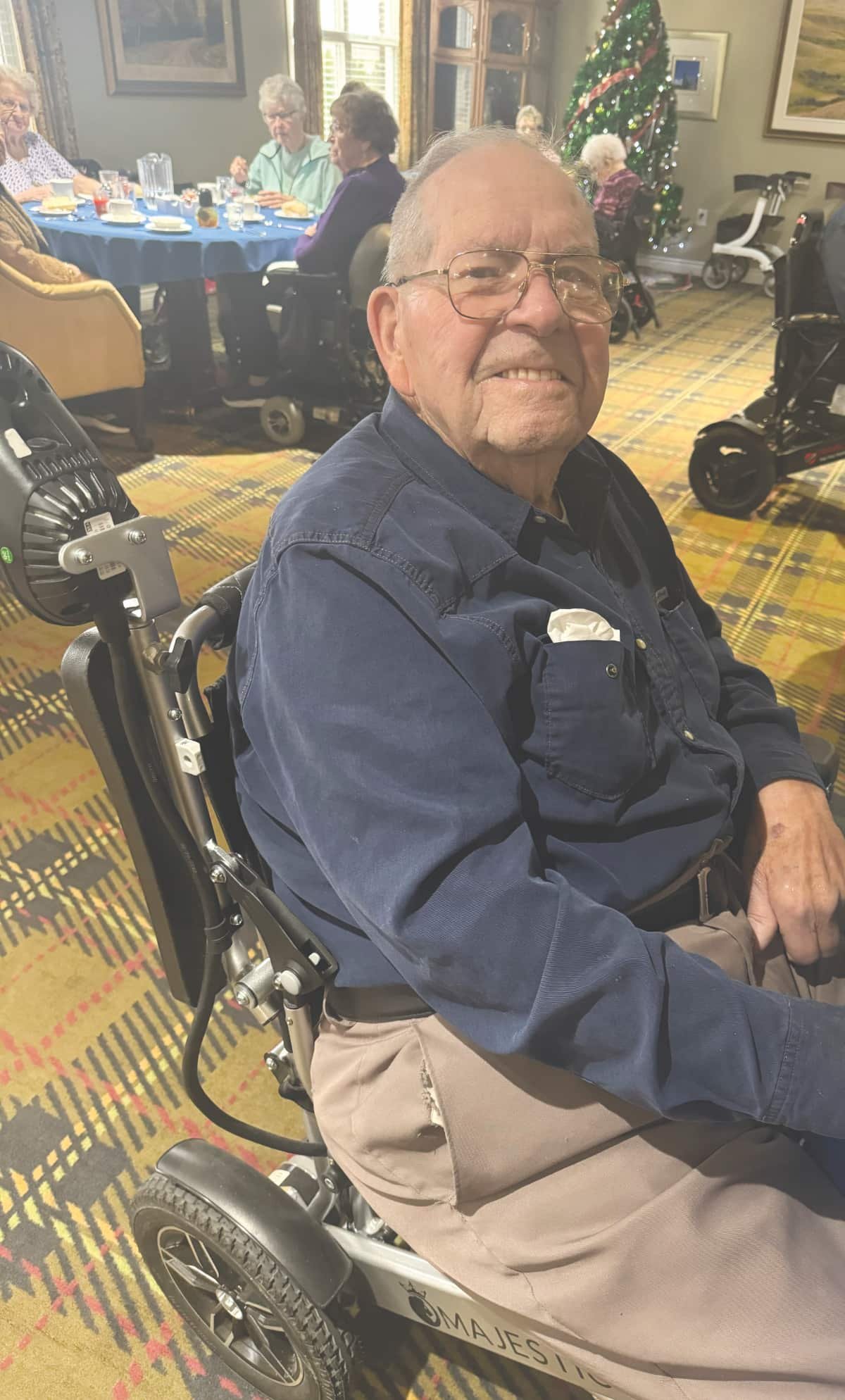 Senior resident returns to his hometown after 70-year absence