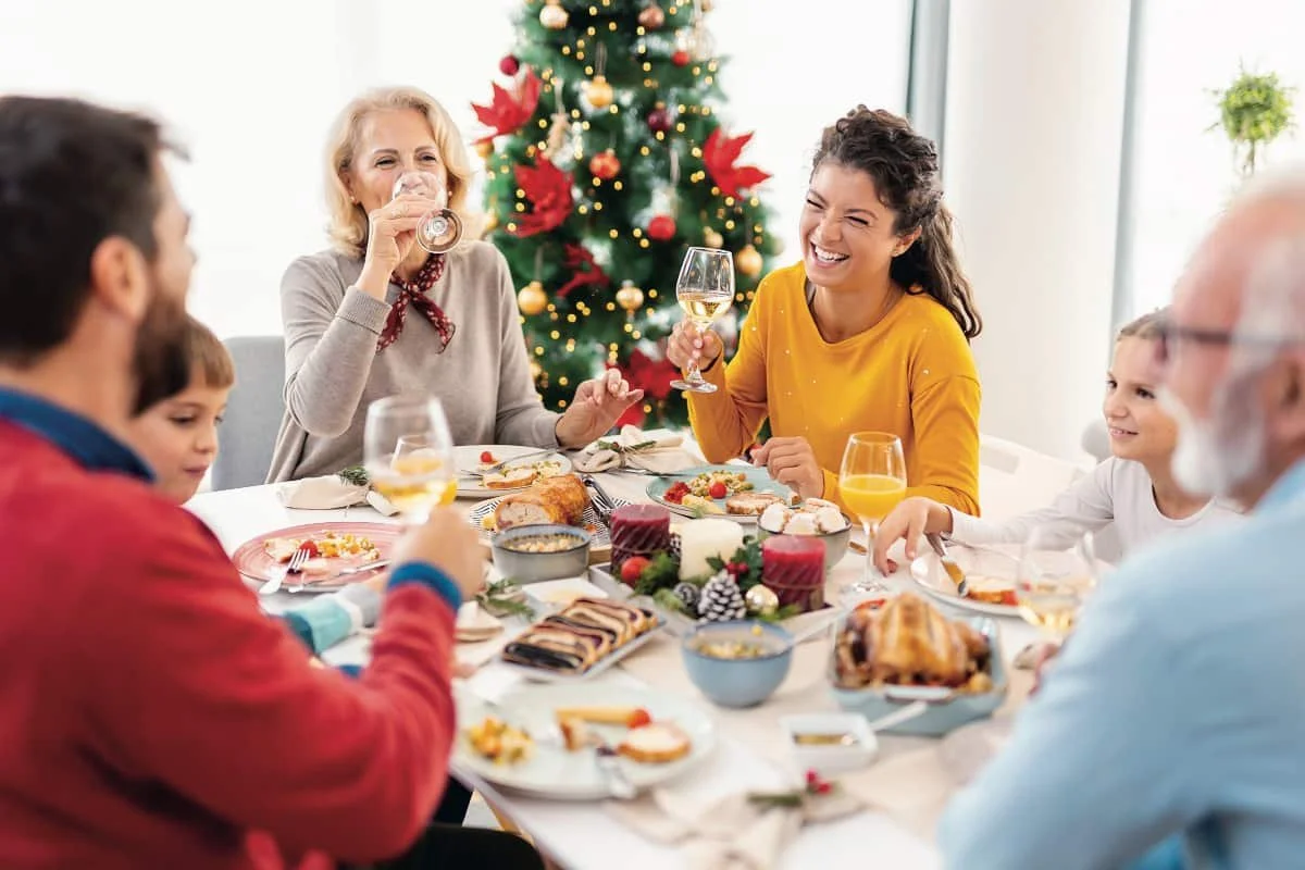 4 subjects to avoid during Christmas dinner