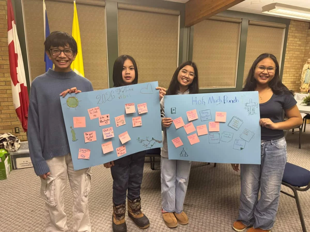 THE HOLY MUNCH BUNCH!