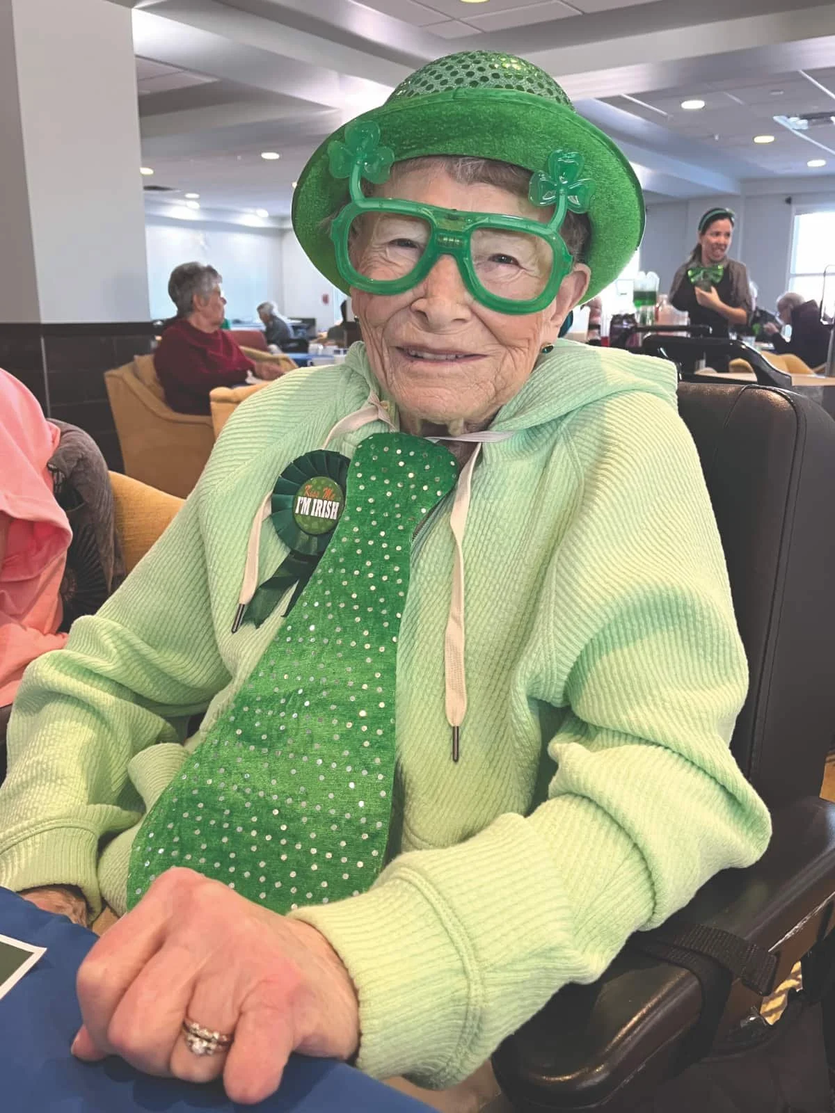 A FINE STRAPPING LASS!