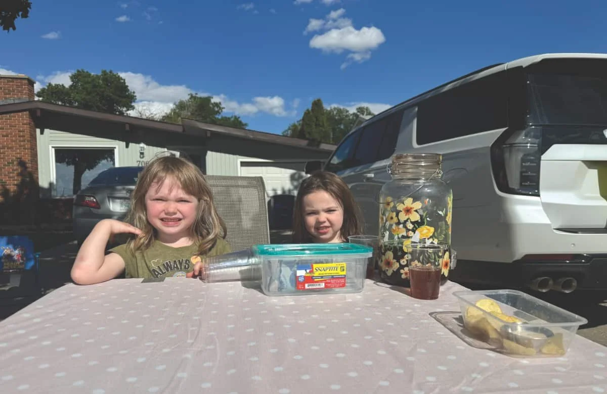 Little entrepreneurs make the most of sunny day