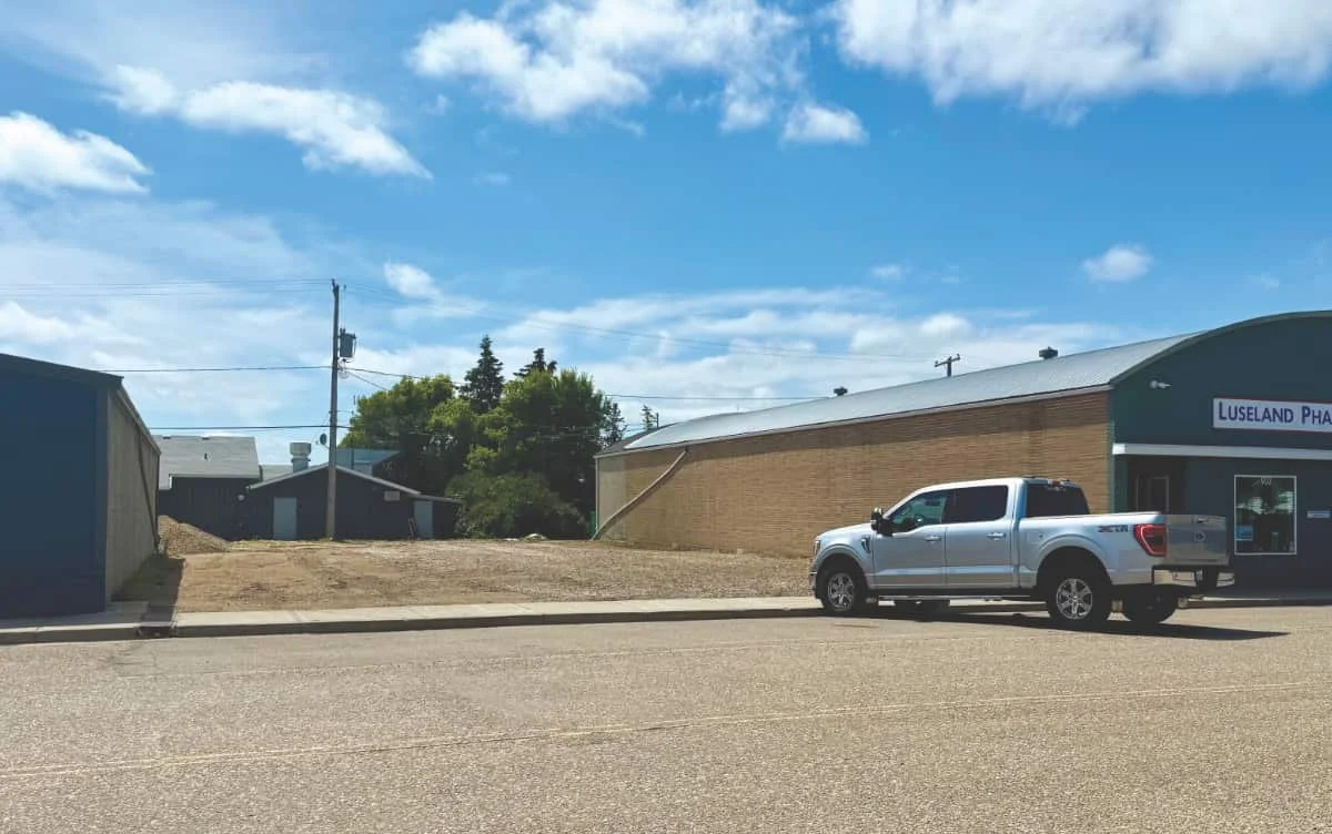 Luseland Main Street market space approved
