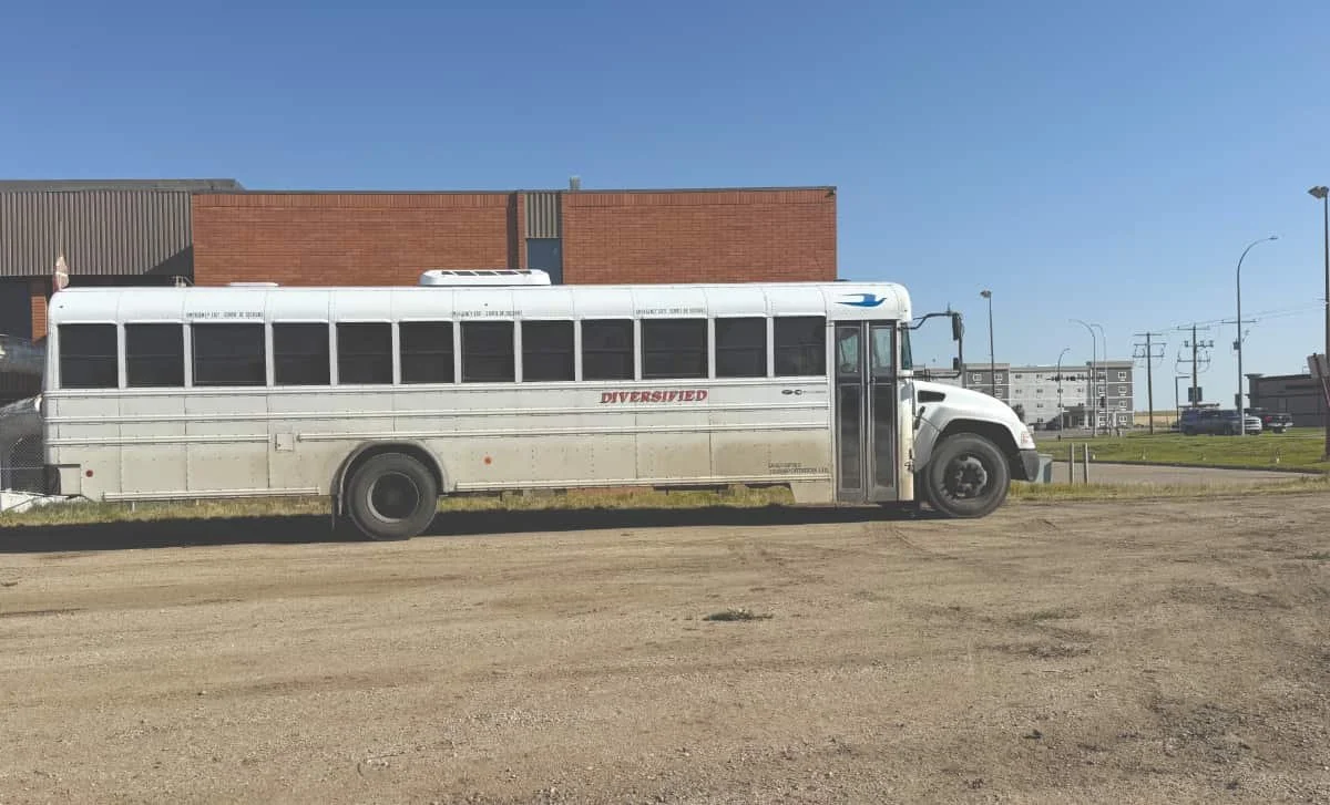 Fifty workers bussed daily from Kindersley to Empress Gas Plant