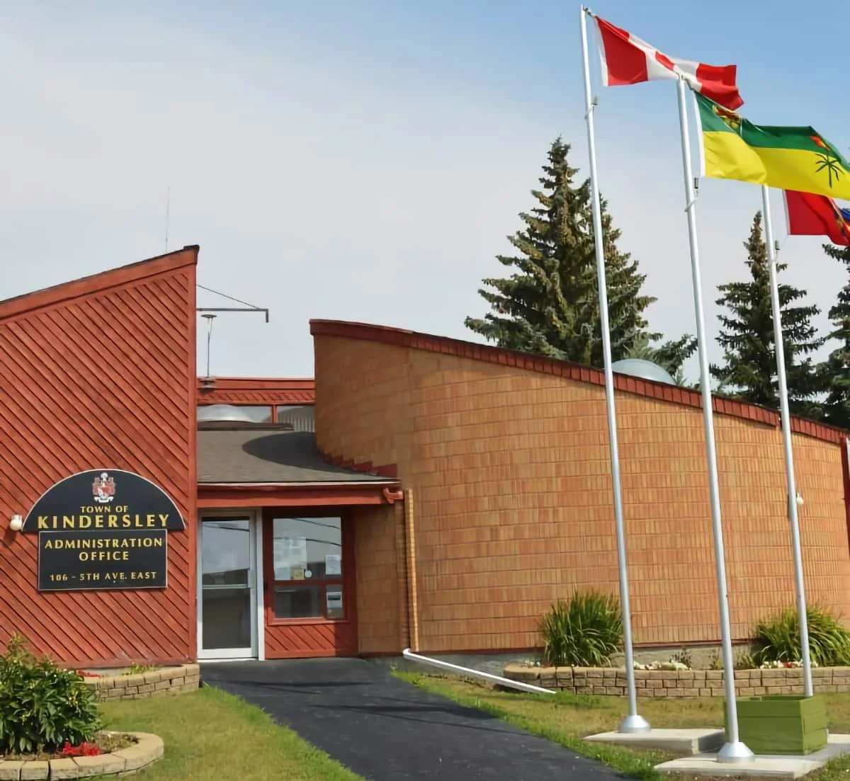 Town of Kindersley will keep two tax title properties