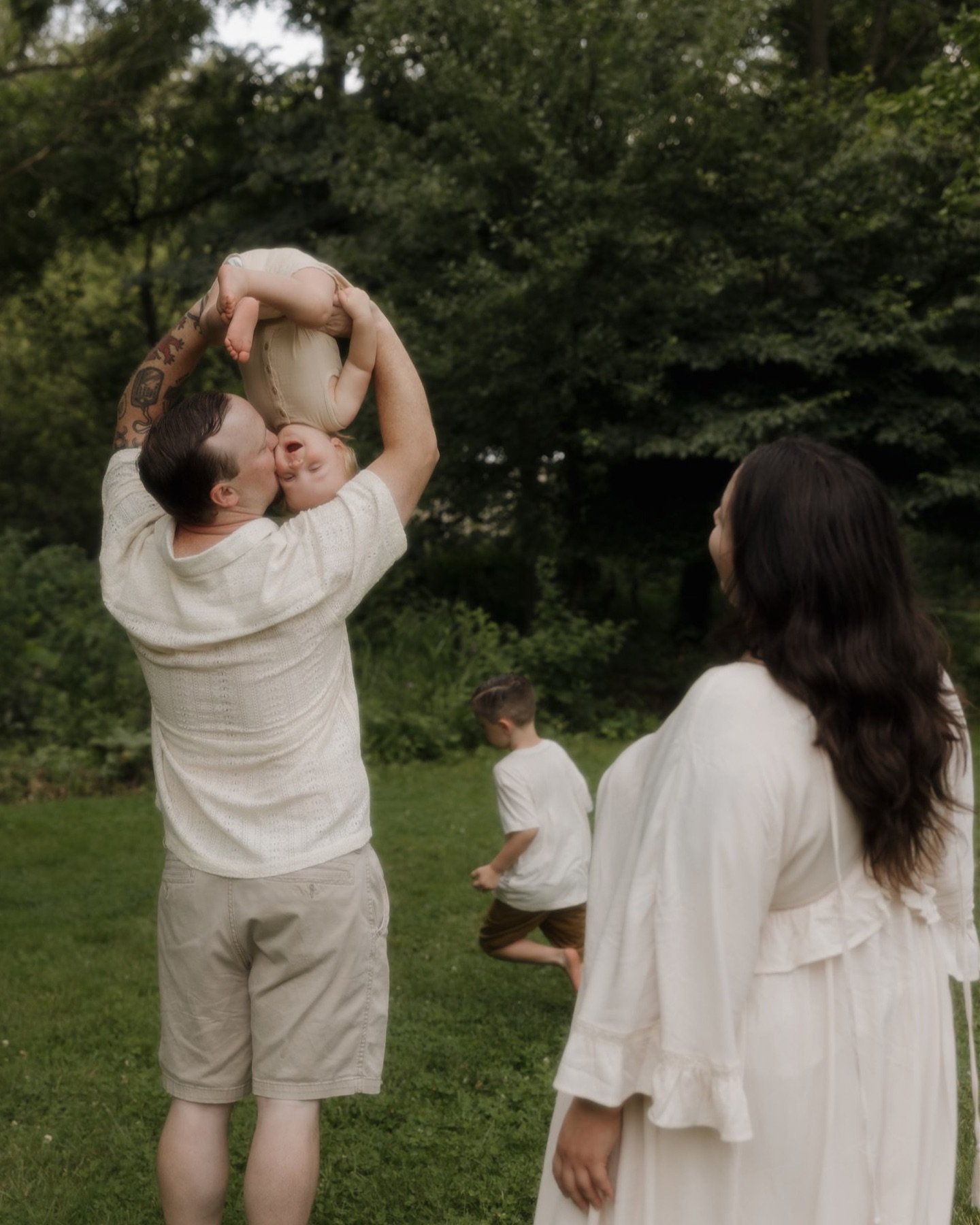 Dionna + Ron + Caiden + Colson 🖤 
I have been photographing you guys for years now, not only are you the best clients but the most grounded human beings and I am lucky to call you my friends as well 🫶🏼 
These actions shots were so much F U N and t