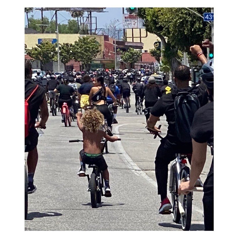 We out here. #blacklivesmatter Thank you @bikesoverbangn